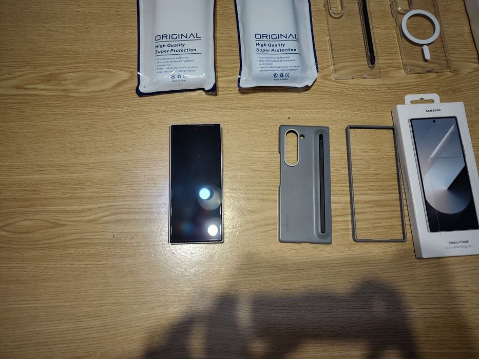 Accesorii Galaxy Fold Z 6