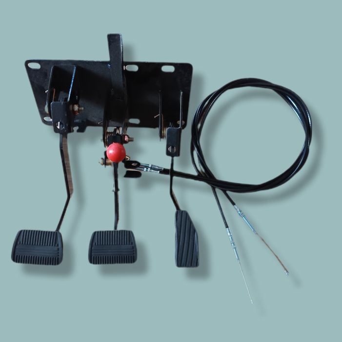 Универсальные учебные педали на авто. Автошкола Автоинстуртор