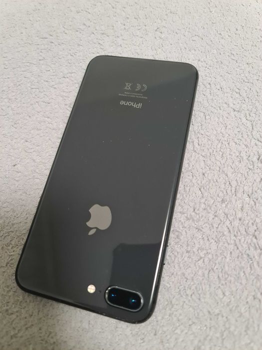 Iphone 8+  de 64 Gb