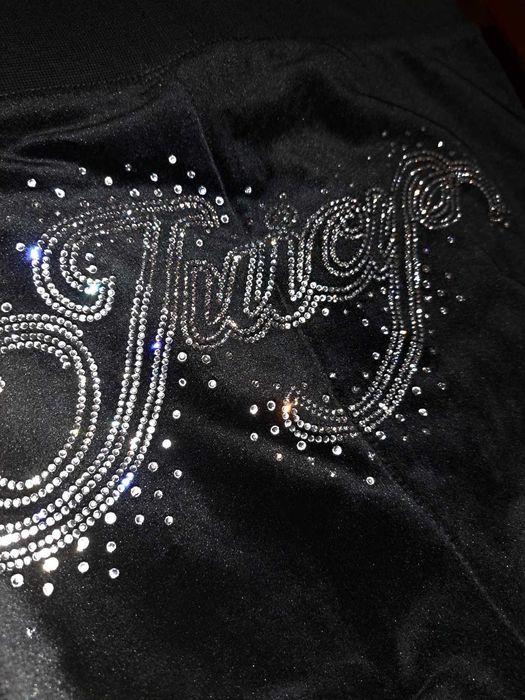 Juicy Couture y2k style