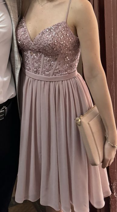 Рокля Laona , рокля за повод , розова рокля