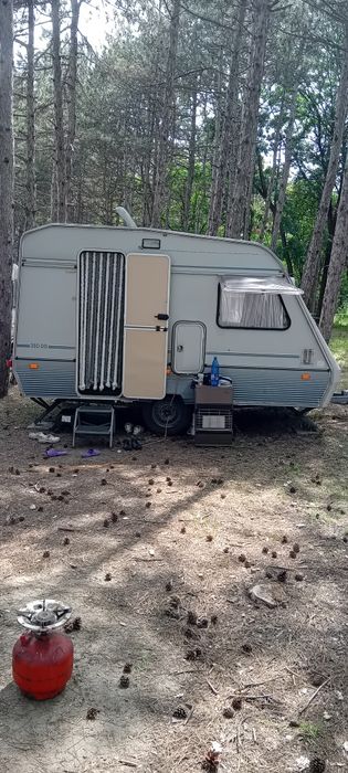 Продавам Каравана