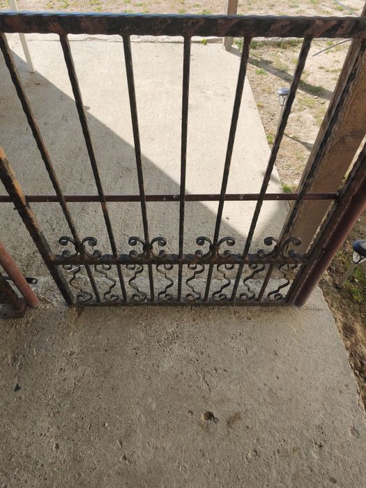 Portiță din fier