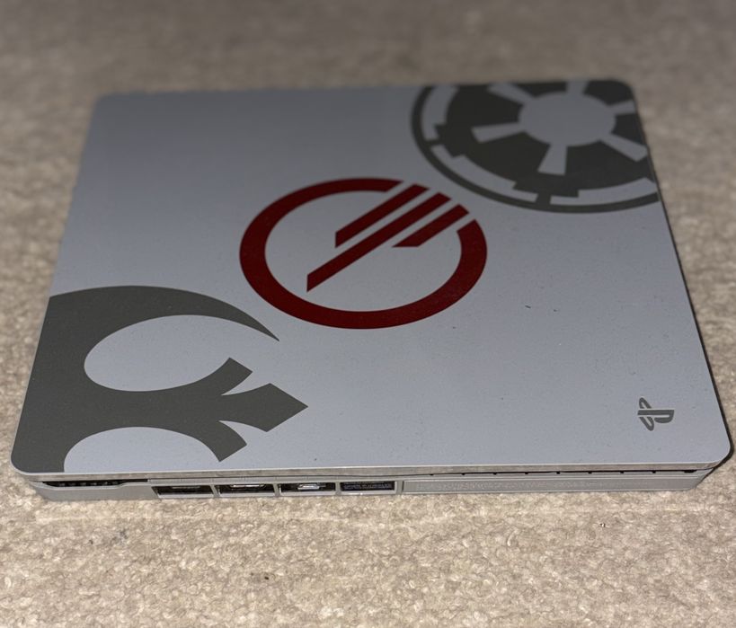 Playstation 4 Slim 1TB Star Wars Limited Edition