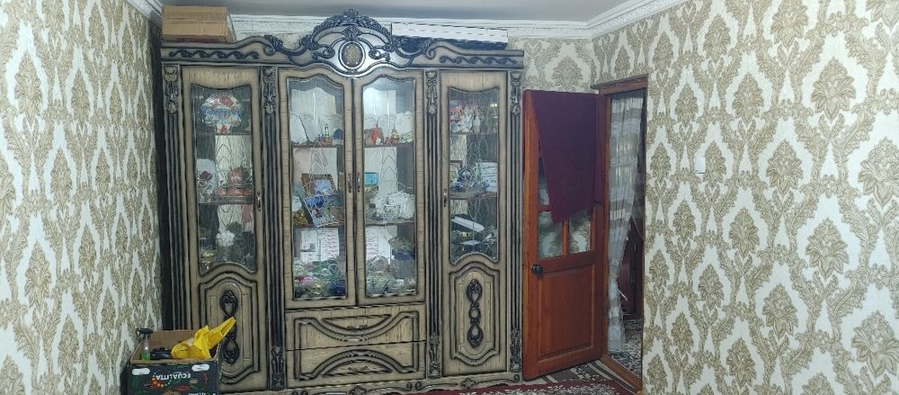 3 xonali kvartira mebeli bilan