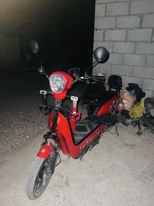 Скутер ск8 800ват