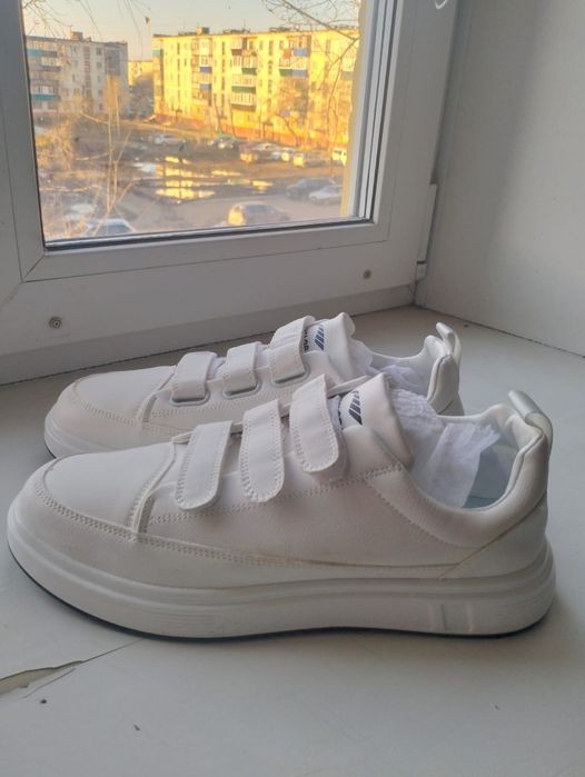 Продам новый кросы