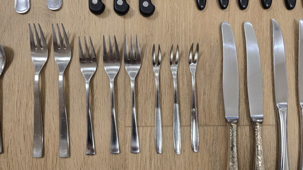 Комплект прибори