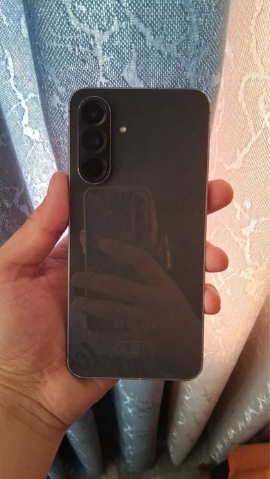 Samsung A56 holati yaxshi