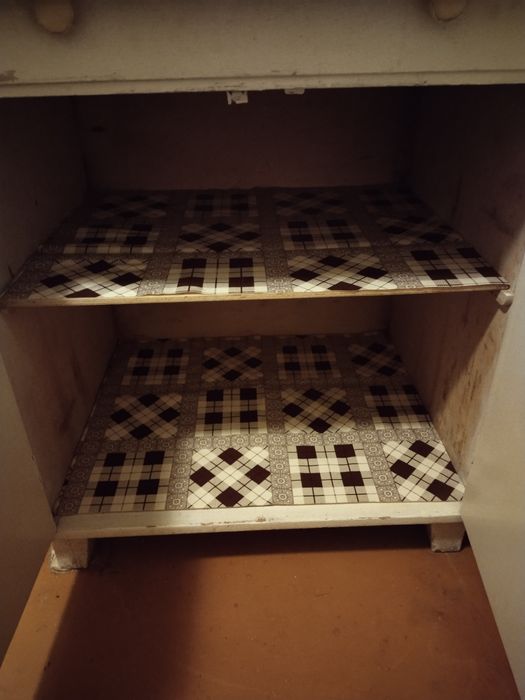 Кухонный стол-шкаф