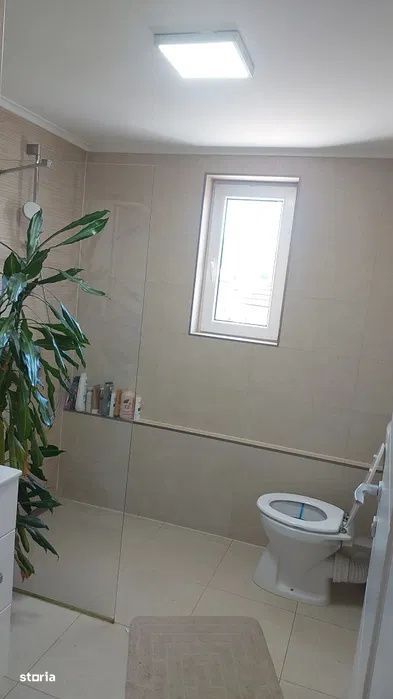 Apartament de vanzare 3 camere 100 mp zona Floresti Horea