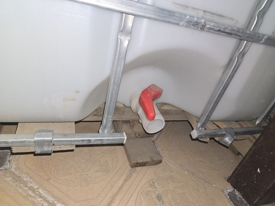 Бочка  1000   литр