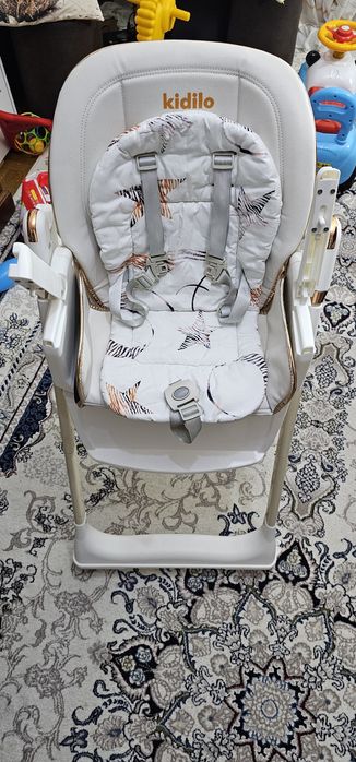 Детский стульчик для кормления