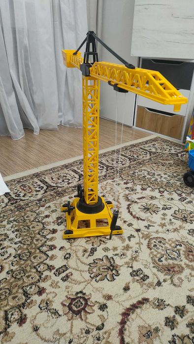 Продам детскую игрушку,башенный кран