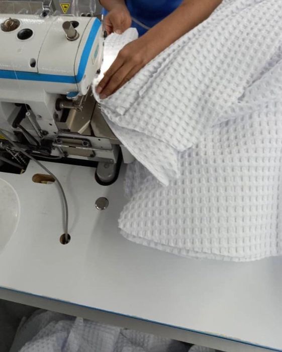 Полотенце белые для отелей, купить халат полотенце