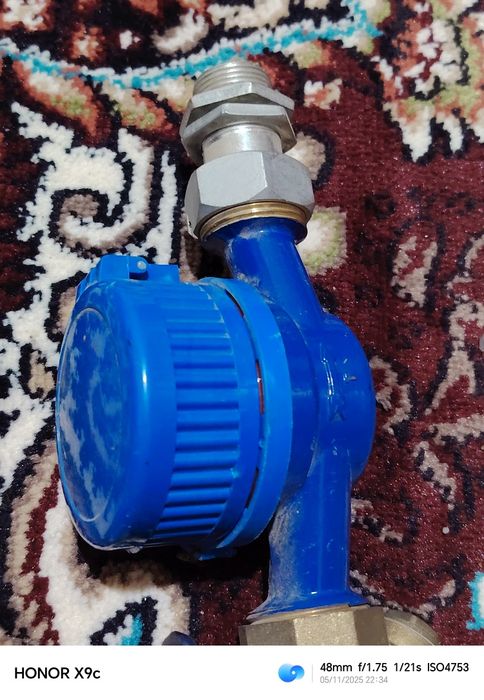 Suv uchotchik sotiladi