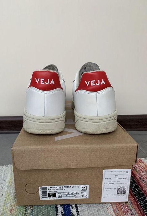 Кроссовки Veja V-10