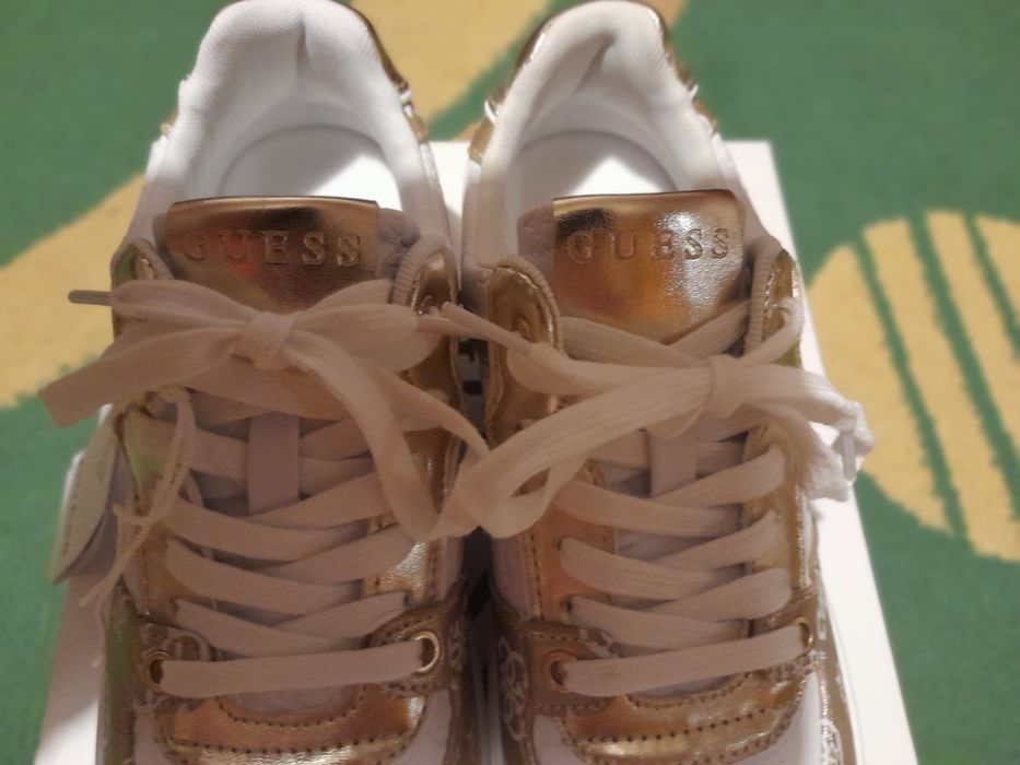 Обувки GUESS original