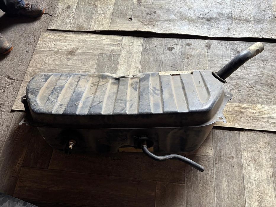 Продам багажник от мерседес 124