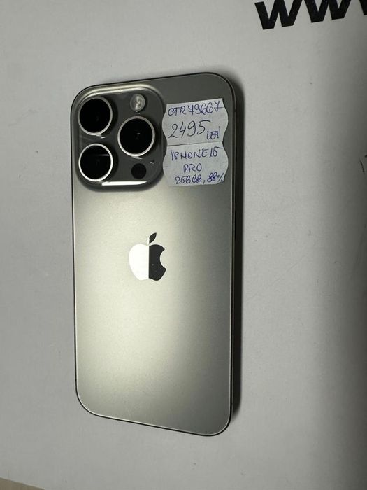 Iphone 15 Pro, 256GB, Bat.88% -T-