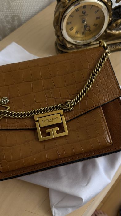 Сумочка Givenchy Paris