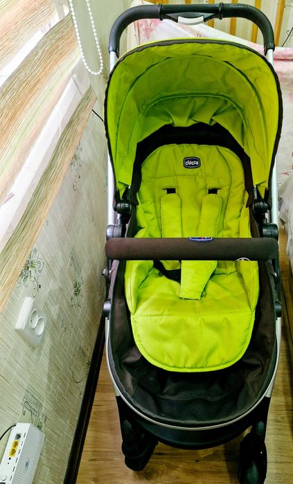 Продам коляску зима/лето chicco