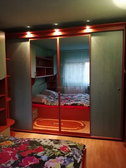 Apartament cu 2 camere.