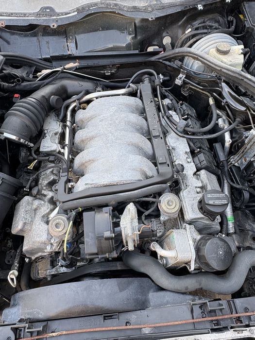 Матор мерседес 210 обьем 4.3