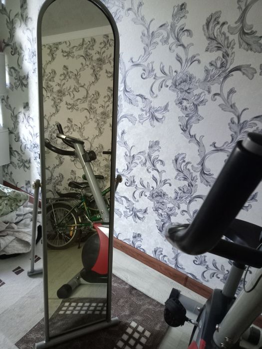 Продаётся зеркало идеальное состояние
