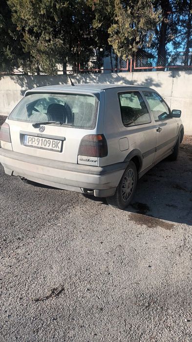 Продавам Голф 3 , Бензин 1.6i / Метан