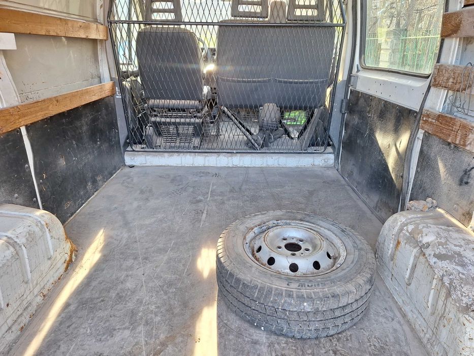 Товарен бус CITROEN JUMPER 1.9 TDI 2001 г.