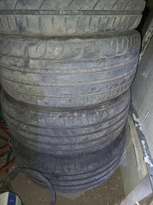 Продам летние шины 215х45х17