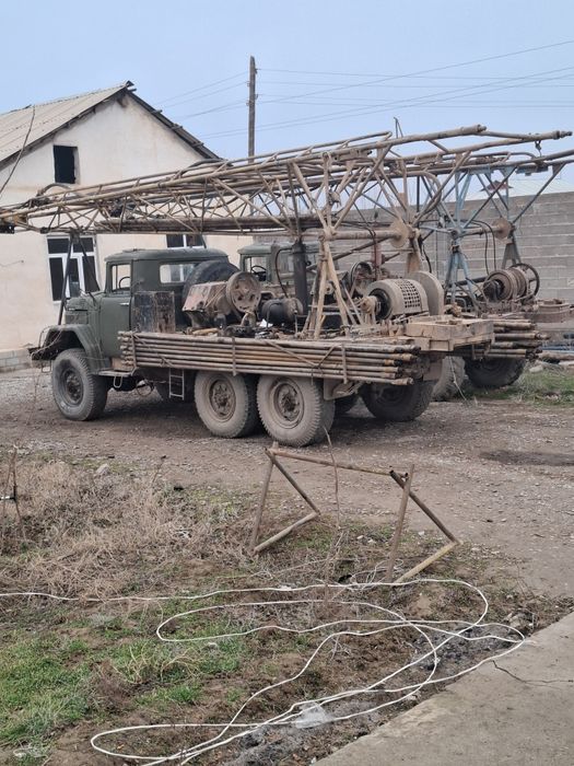 Zil urbi 2.5 buravoy moshin sotiladi