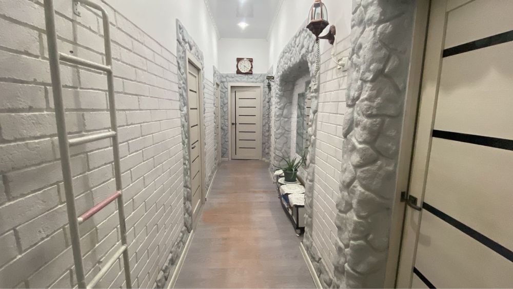 Продается 4-х комнатная квартира