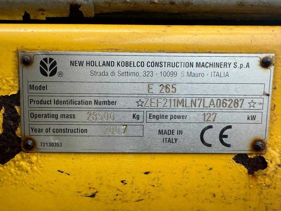 Excavator New Holland E 265