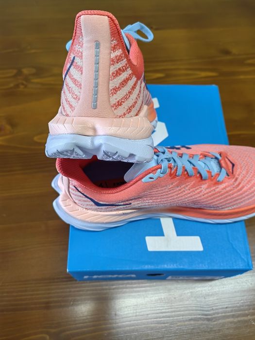 Hoka one one w mach 5