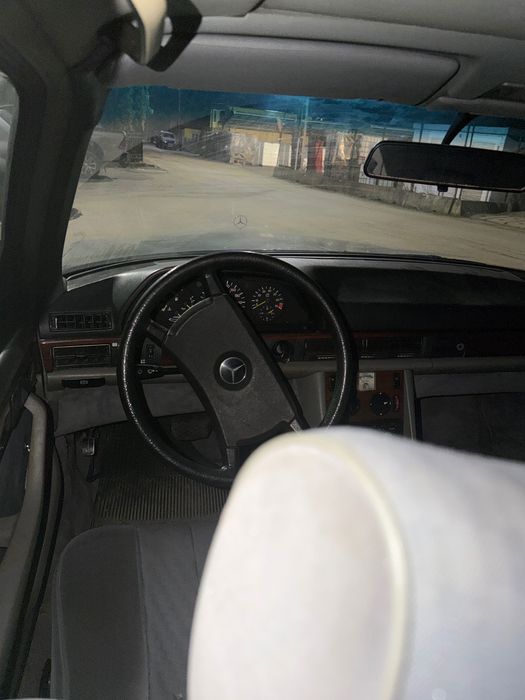 Mercedes SE 280 w126