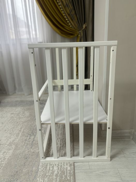 Манеж б/у,шизлонг новый