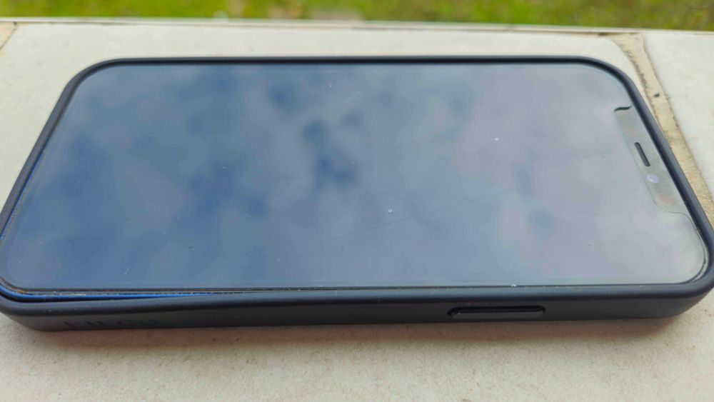 iPhone 12 Светло син цвят