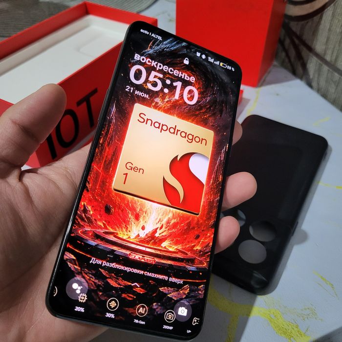 Обмен Мощный смартфон OnePlus 10T