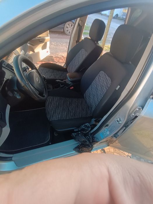 Kia ceed 1.6crdi 2008г