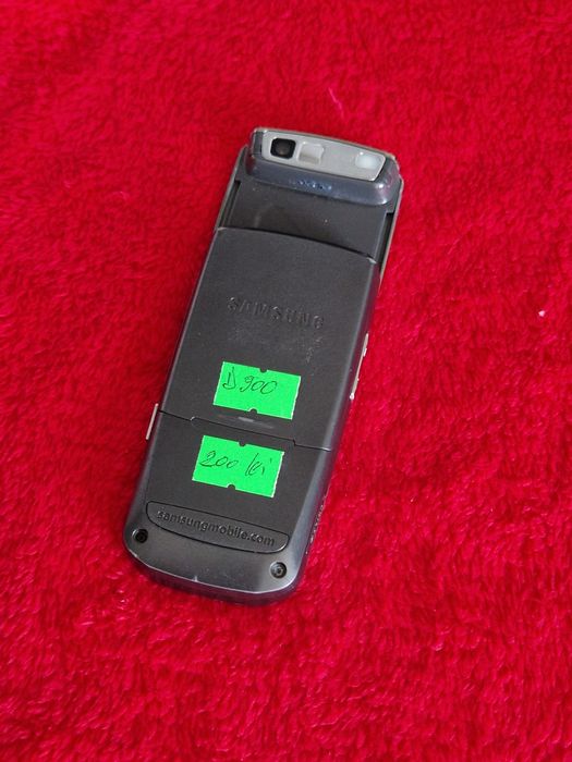Telefon Samsung D900