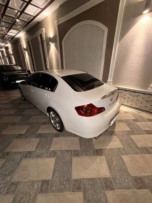 Infiniti Supper Sport 2012 moshina Idialniy