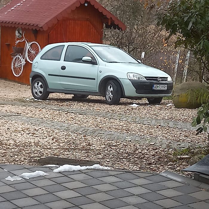 Opel  corsa  C  (cutie automata)