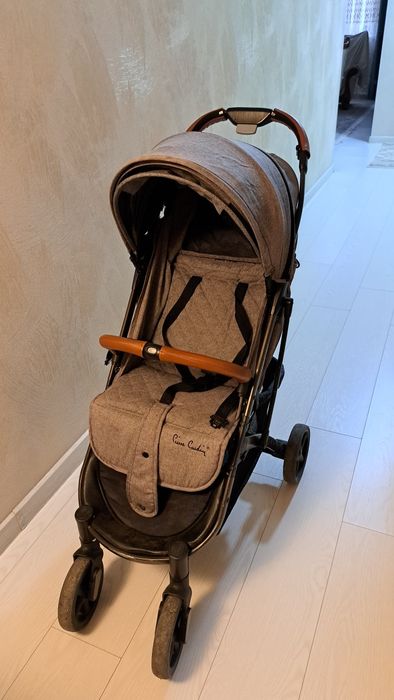 Коляска трансформер Pierre cardin оригинал.