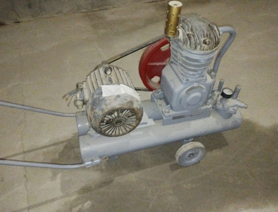 Kompressor sotilladi