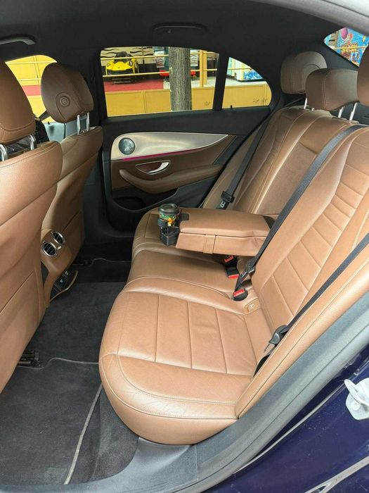 Vând Mercedes-Benz  E350E,PLUG in HYBRID