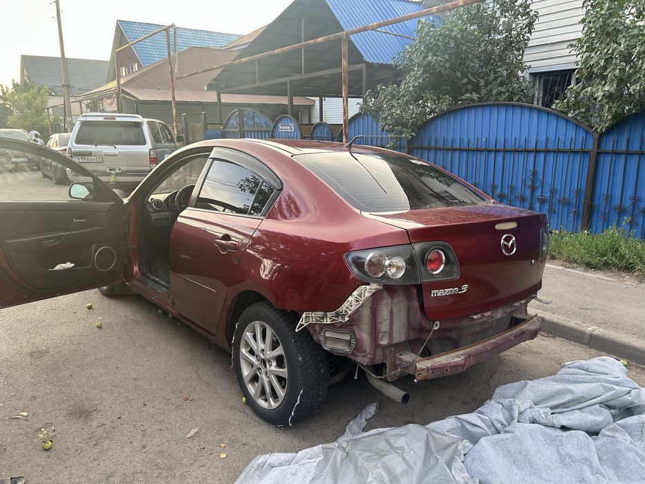 мазда 3 2008год на разборе