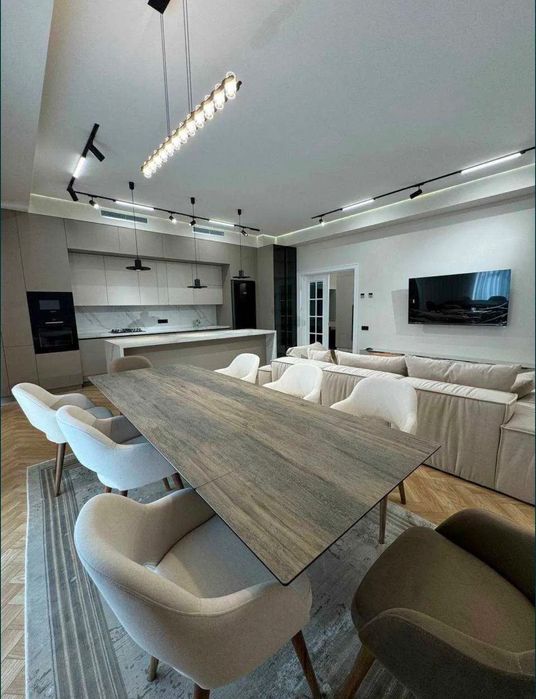 Цум квартира возле Брадвея в Сдаётся уютная квартира в новостройке