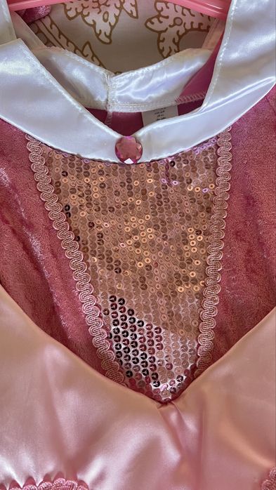 Пышное платье  принцессы